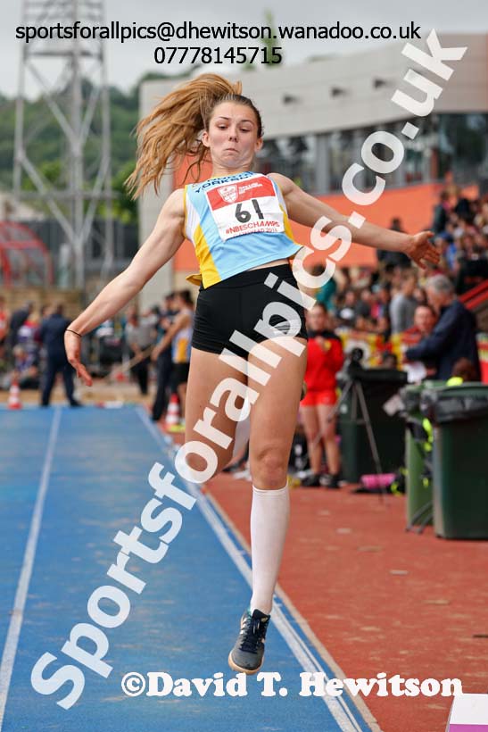 Inter girls long jump, English Schools Track and Field. Photo: David T. Hewitson/Sports for All Pics